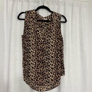 Sleeveless blouse